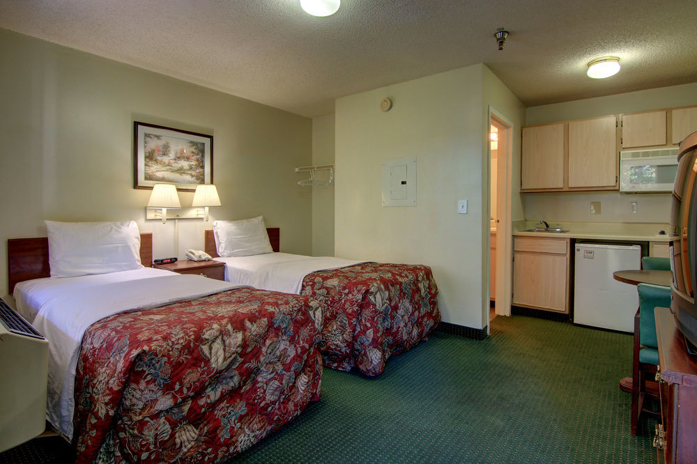 Intown Suites Extended Stay Raleigh Nc - Capital Blvd Eksteriør billede
